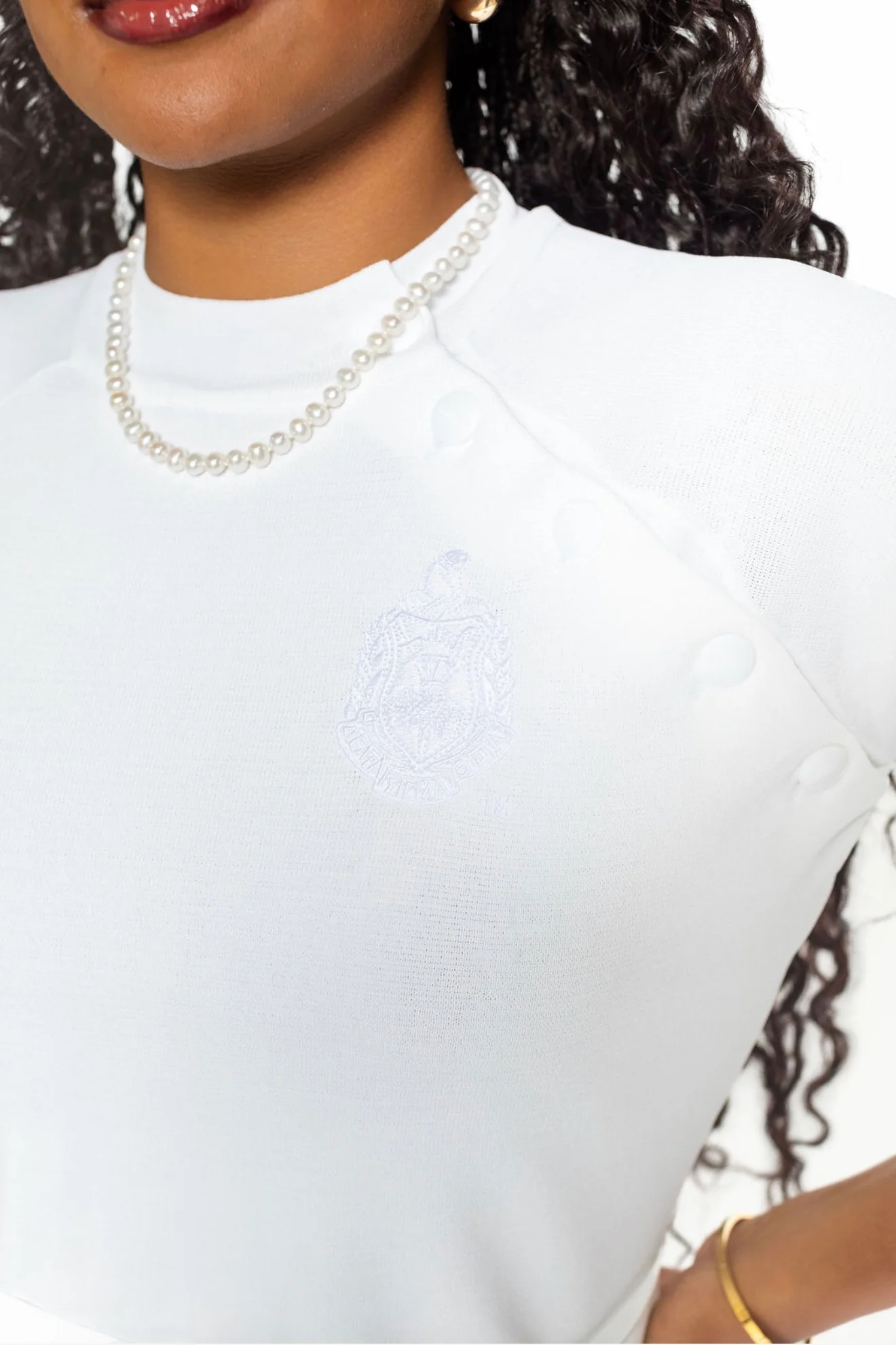 ΔΣΘ Uninterrupted White Cape Sleeve Dress - Image 3