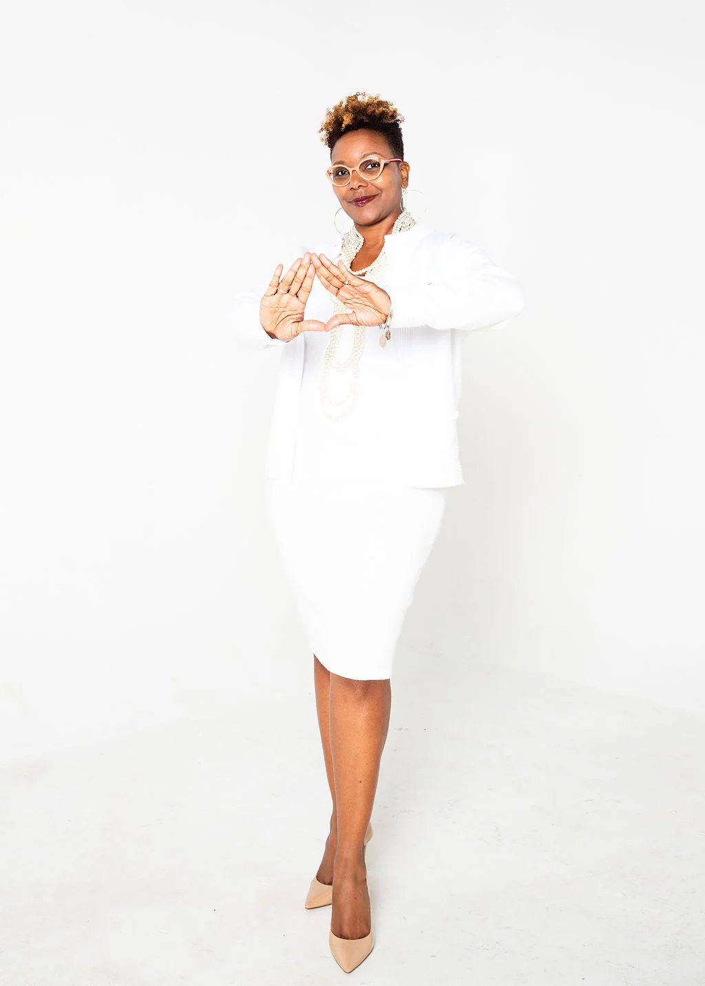 ΔΣΘ White Queen Jacket - Image 2