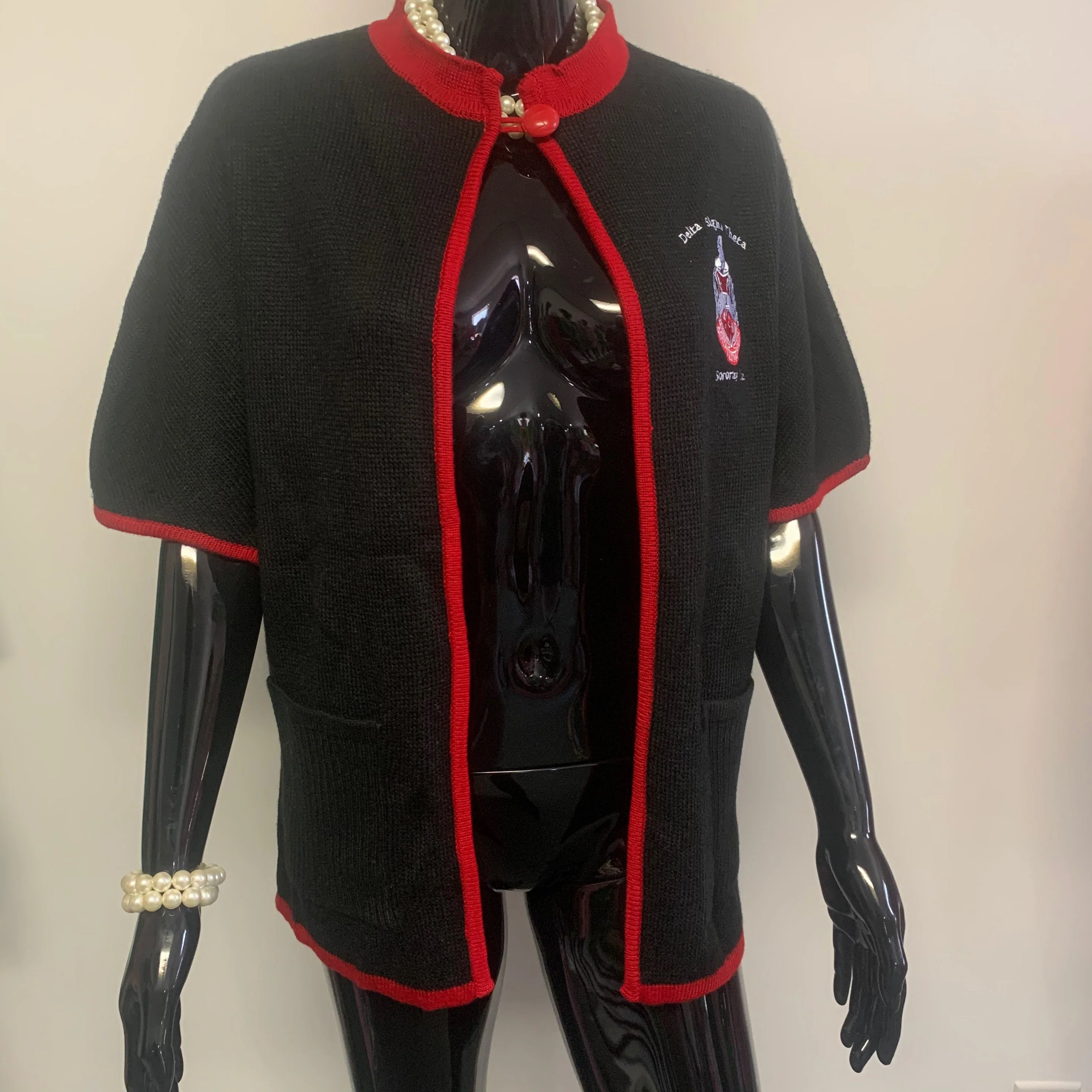 ΔΣΘ 1 BUTTON BLACK/RED