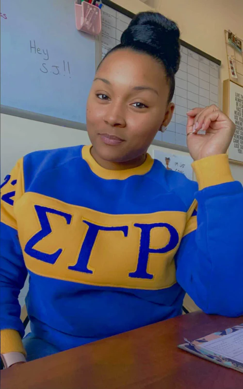 ΣΓΡ Retro Blue/Gold Crewneck - Image 3