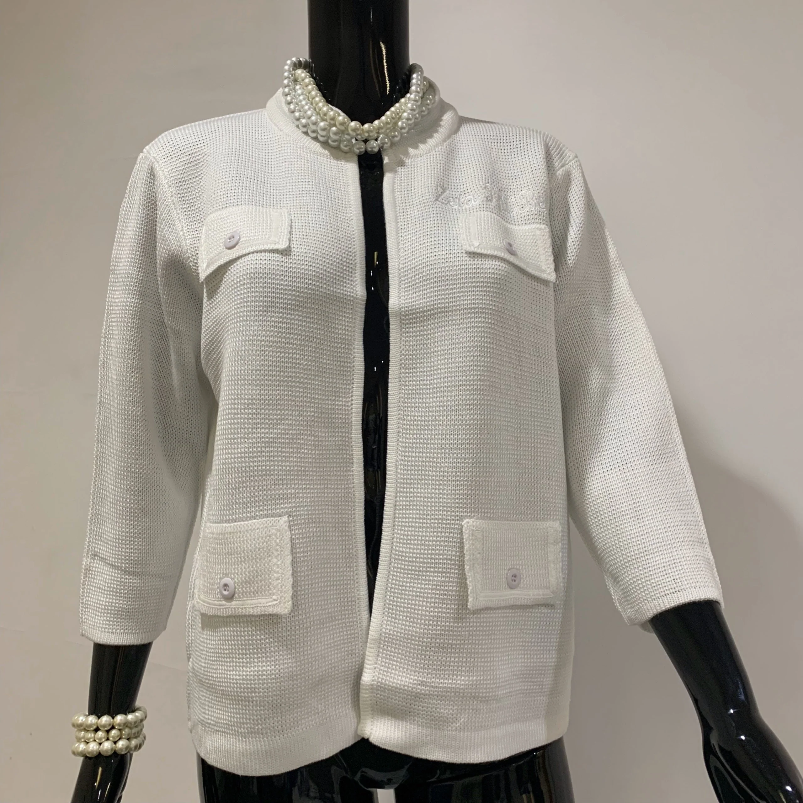 ΖΦΒ WHITE No Button Knit NB001