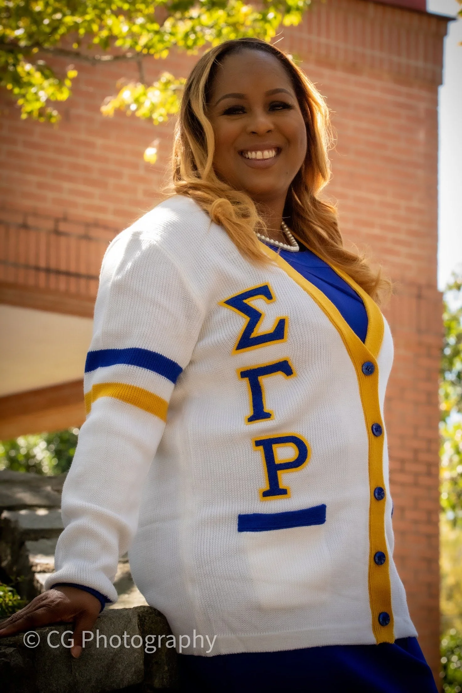 ΣΓΡ White Tri Color Cardigan - Image 3