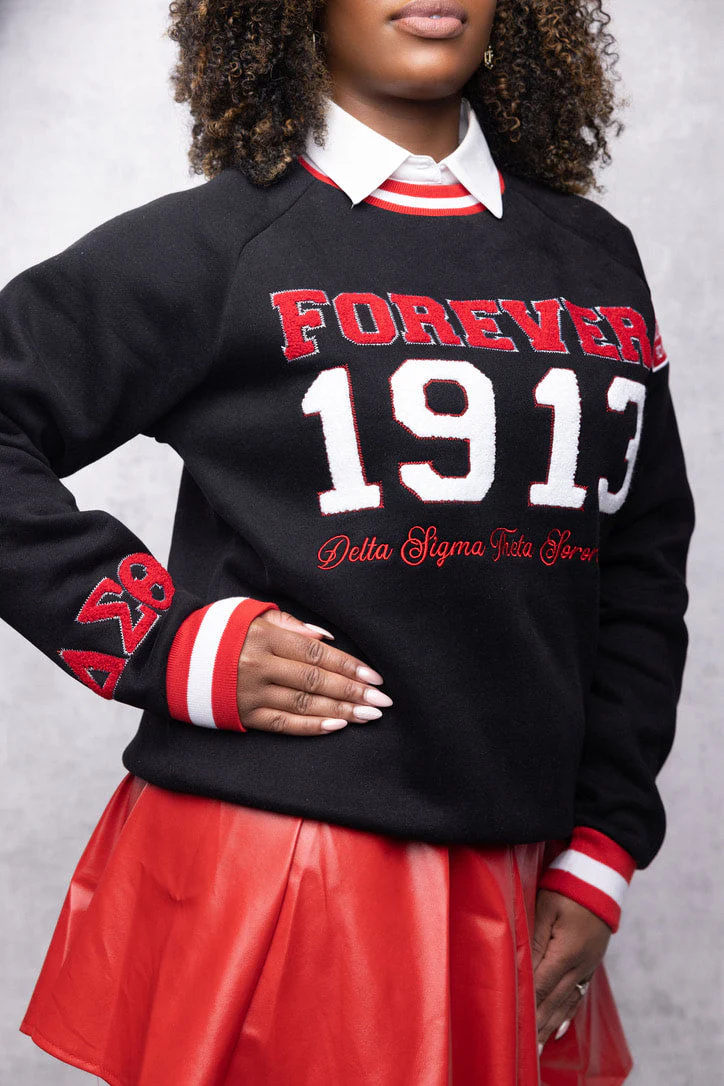 Black Forever 1913 Crewneck