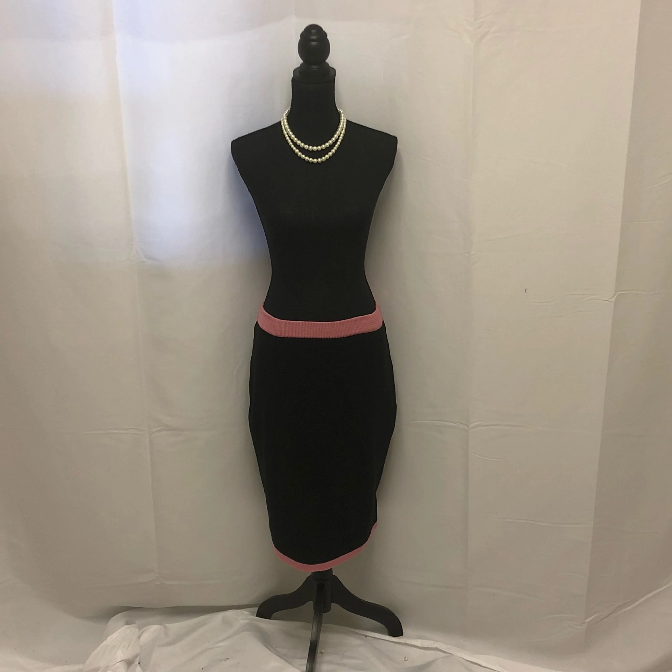 Black/Pink Knit Skirt